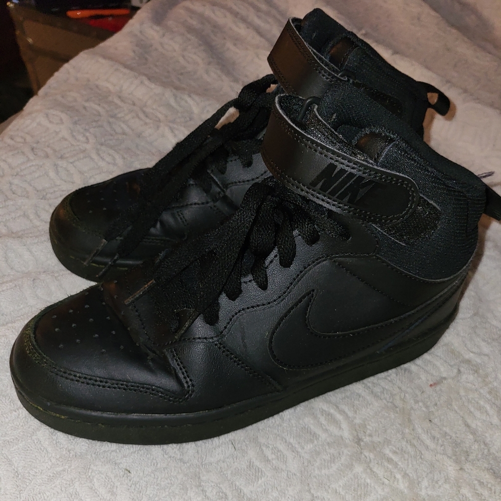 High top Nike